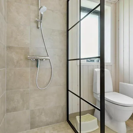 Dom wakacyjny 3 Bedroom Beautiful In