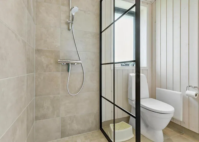 Dom wakacyjny 3 Bedroom Beautiful In